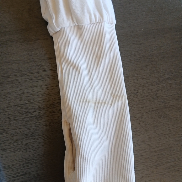 Lululemon Dance Studio Jacket Highly Sought After. Excellet Condition Size 6/8 - Picture 2 of 8